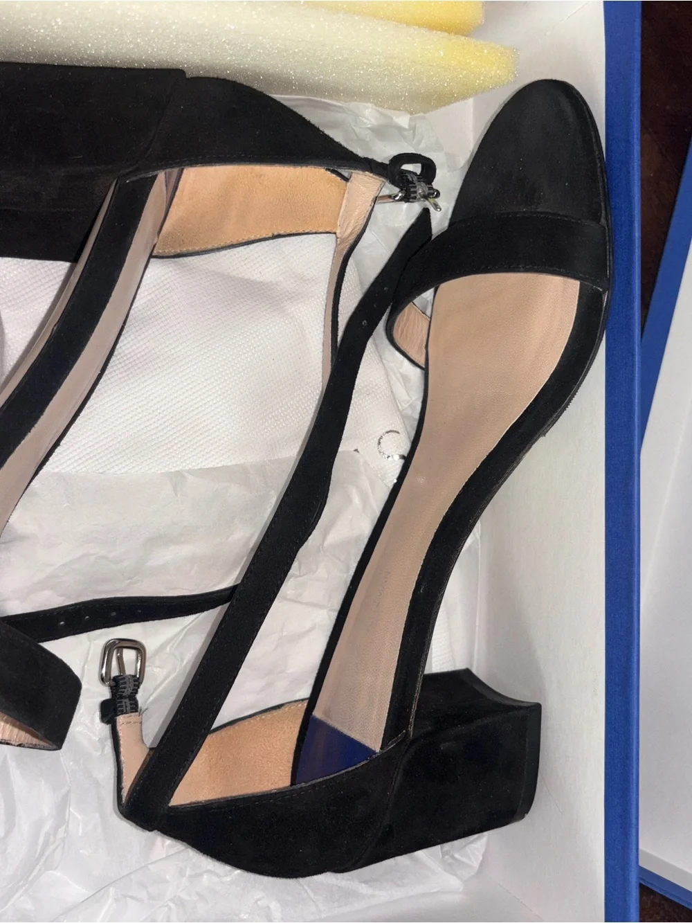 NWT Stuart Weitzman Classic Elegant Black Suede Ankle-Strap Sandals